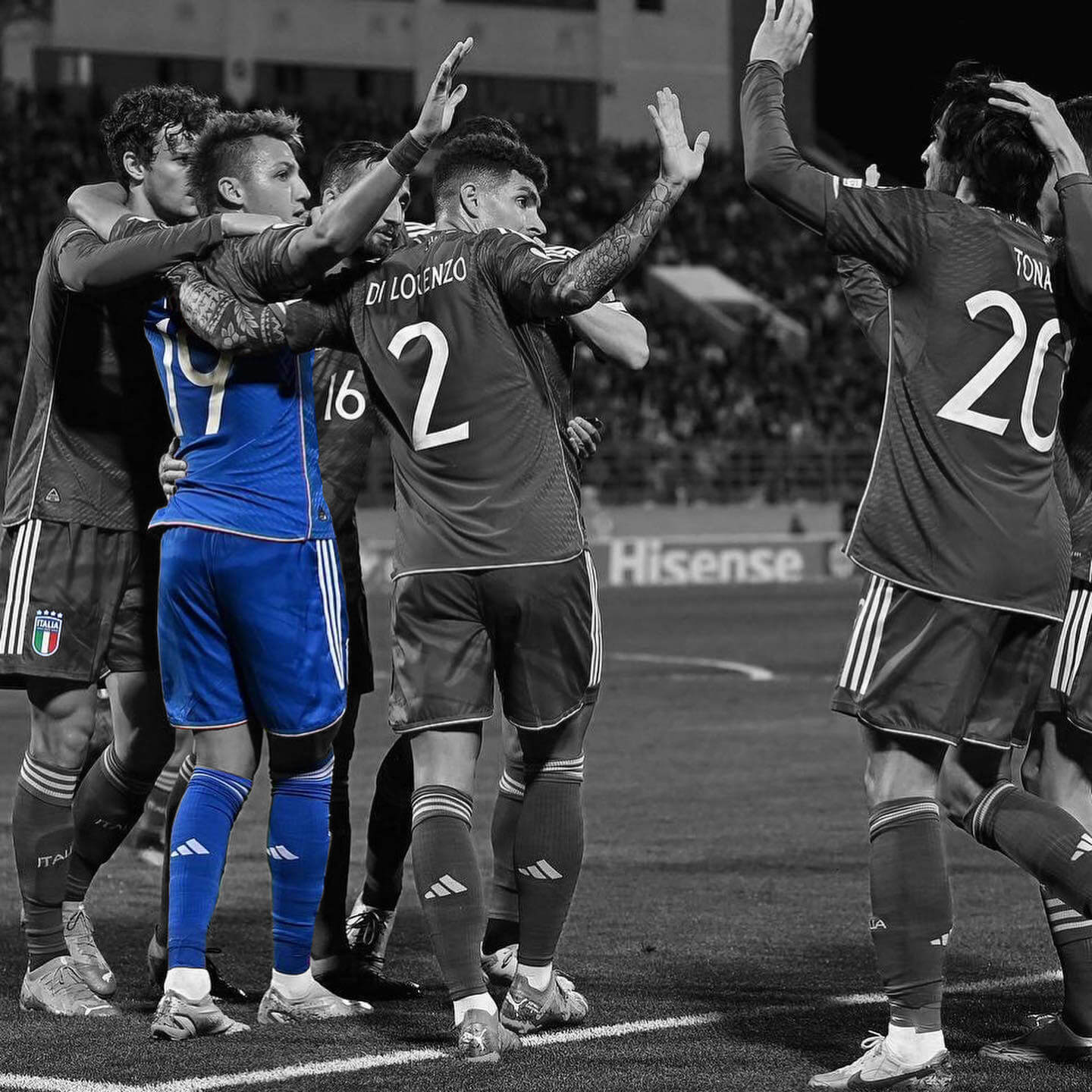 uno ics due placeholder